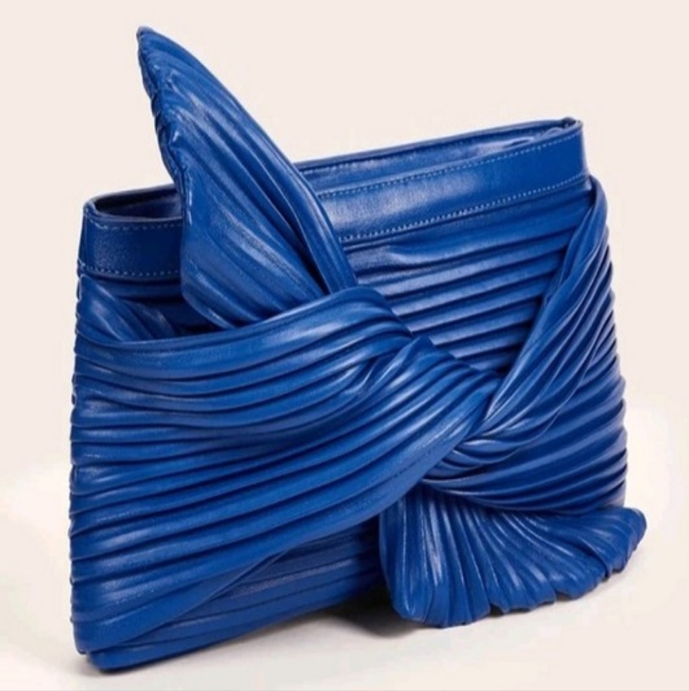 Pleated Clutch Handbag - Picture 5 of 8
